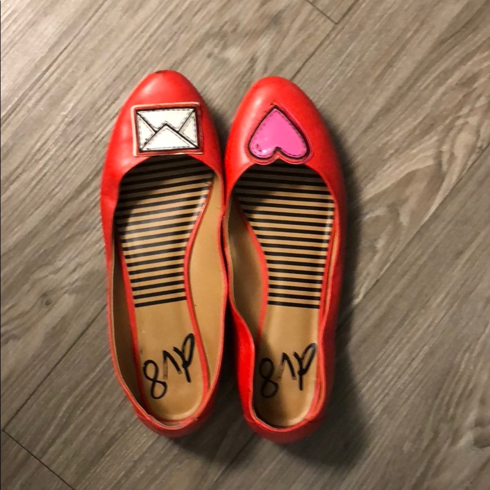 DV8 Dolce Vita You’ve Got Mail Flats